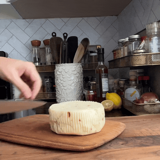 Caciottina olive e peperoncino